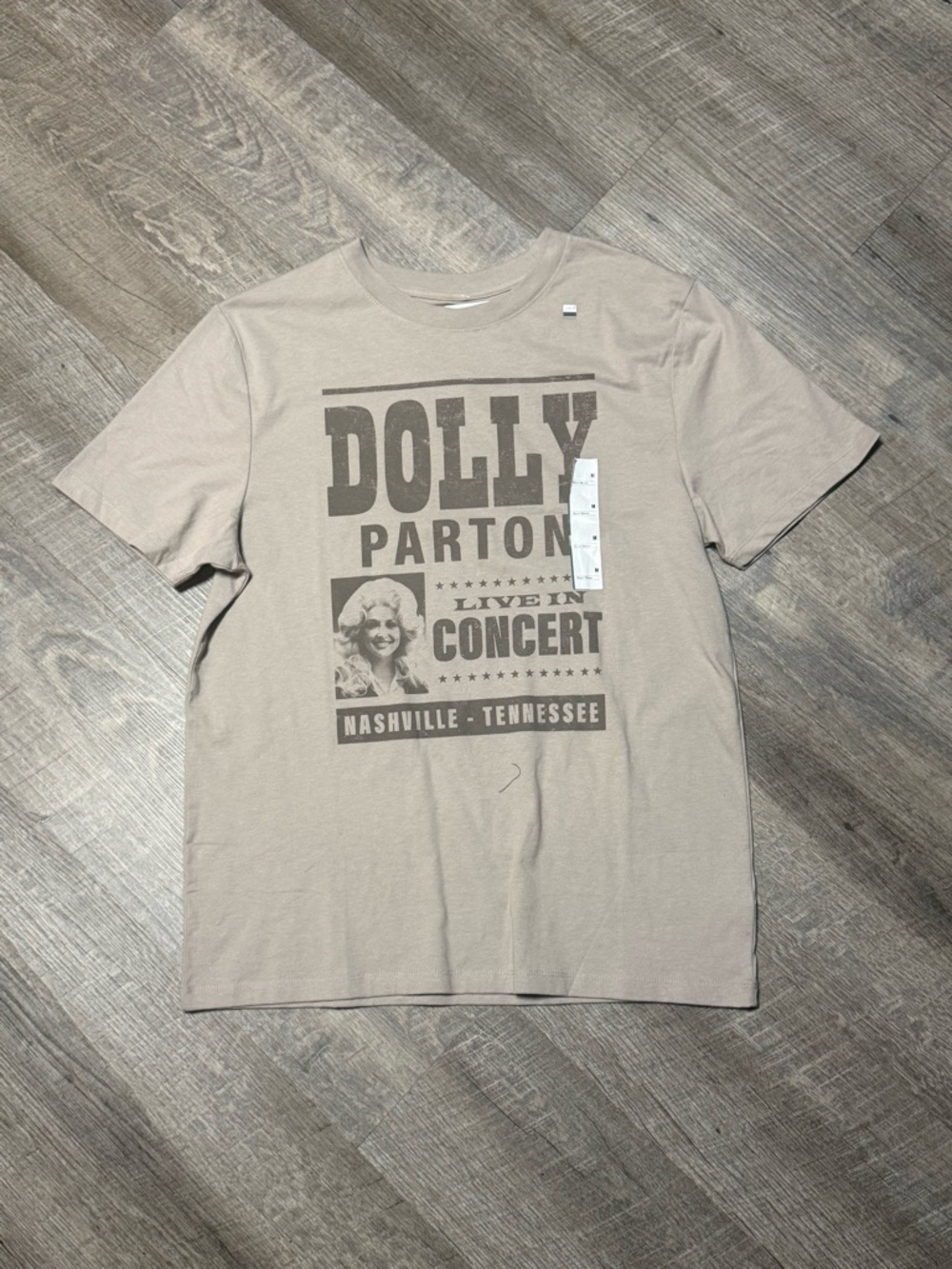Dolly Parton Live in Concert Nashville Tennessee Graphic Tee - Beige Medium